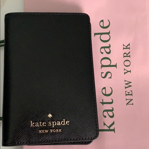 Kate Spade Passport case in Black Leather. NWT - Picture 2 of 7